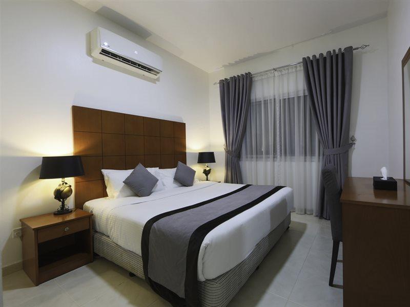 Nova Park Hotel Шарджа Экстерьер фото