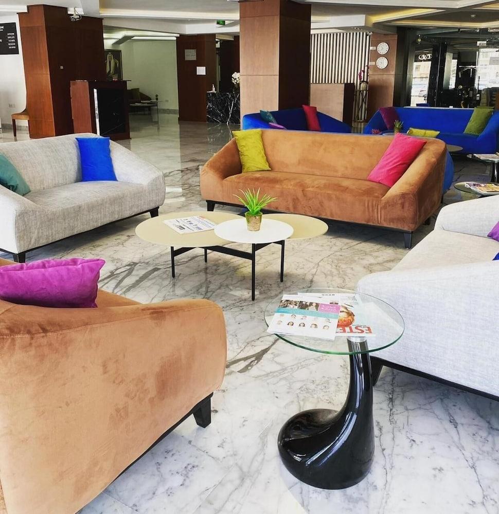 Nova Park Hotel Шарджа Экстерьер фото