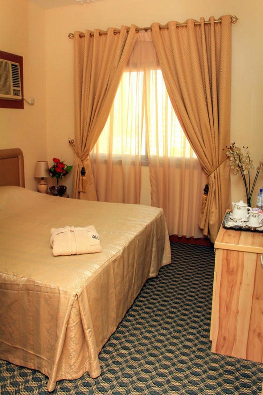 Nova Park Hotel Шарджа Экстерьер фото